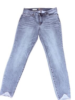 Kut from the Kloth Light Wash Frayed Skinny Jeans - NWOT